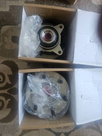 2004-2007 Ford F150 4WD Front hub assembly 1