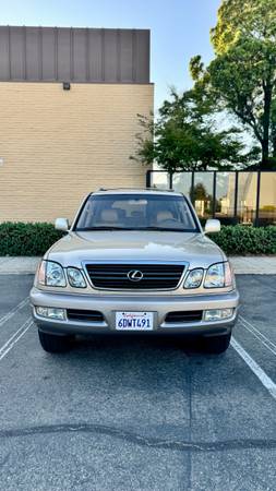 LEXUS LX470 - $9,999 (Roseville)63619169858561122