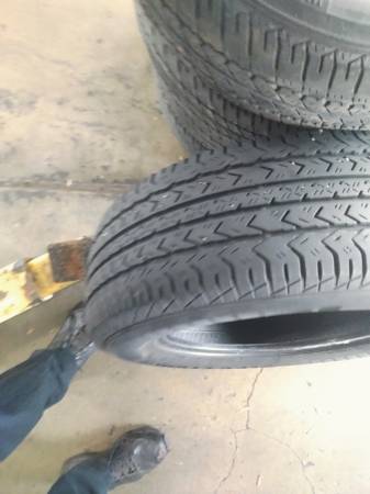 1 Goodyear 235 40 19 eagle touring 1