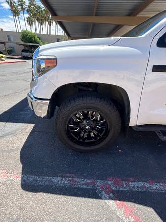 2021 Toyota Tundra SR5 Leather - Photo 12