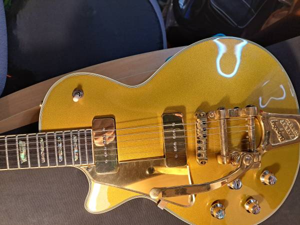 Agile 3010 Goldtop P90 with a Bigsby Lefty Left Handed 1
