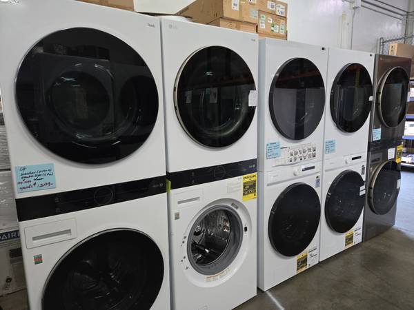 LG WKEX200HWA 27 Inch Smart Electric WashTower 4.5 cu. ft. Washer 1