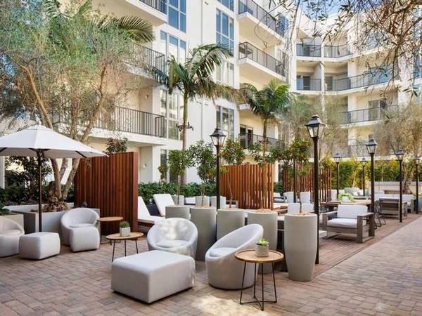 $2,675 / 518ft2 - Vive Fifty Five Fifty - ¡Porque la ubicación realmente lo es todo! (Hollywood, California)63701111428483124