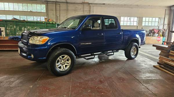 4 Wheels & Tire Toyota Truck / SUV 1