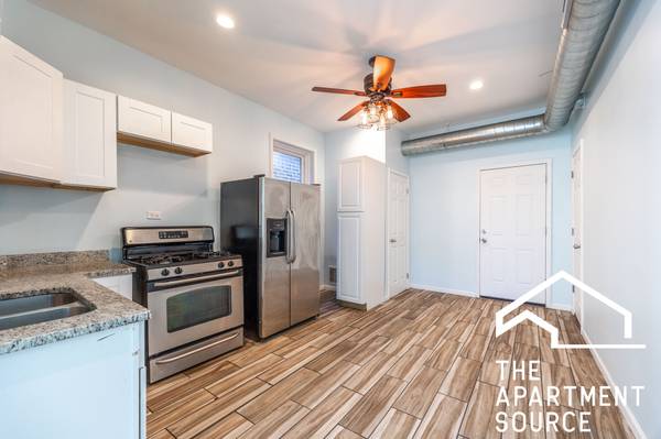 $1,500 / 2br - AMAZING 2 BED IN PRIME PILSEN 18TH - Won't Last (Pilsen)64041808311171123