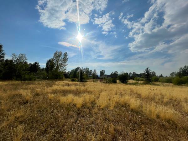 $200,000 / 23086ft2 - 190 Lakewood Road (0.53 acres) (Victor)63952518210435121