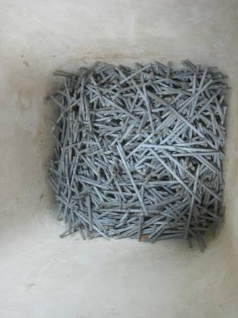 galvanized 3 1/4" finish nails 14 pounds 1