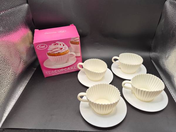 Fred and Friends Teacup Cupcake Molds Silicone Baking Cups Set Fun 1
