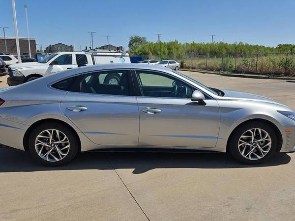 2020 Hyundai Sonata SEL Sedán - $16,991 (Llame al *(817) 769-7506* para confirmar disponibilidad al instante)63489182993793123