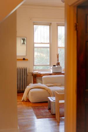 $3,200 / 1br - November Apartment Sublease (1 Bed + Office + Work Space) (Crown Heights)64193136250881121