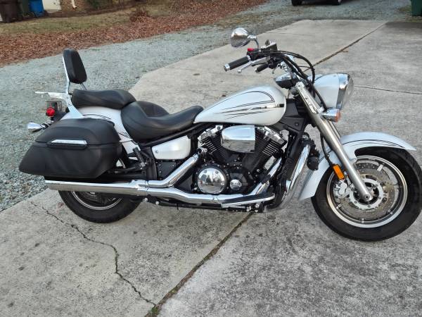 2009 Yamaha V-Star 1300 T 1