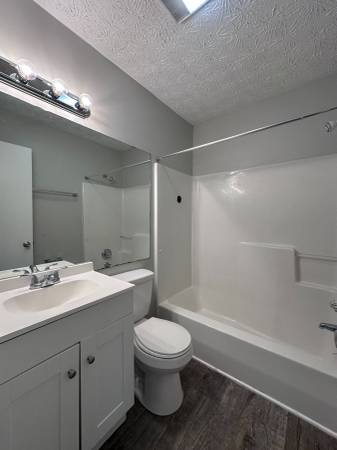 $1,785 / 3br - 1800ft2 - 3 Bedroom, 2.5 bath iconic townhouse in Jefferson City🏠 (Jefferson City)63815667089795122