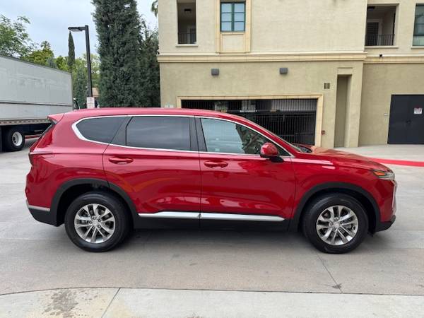 2019 HYUNDAI SANTA FE SE - $8,99063624607518209121