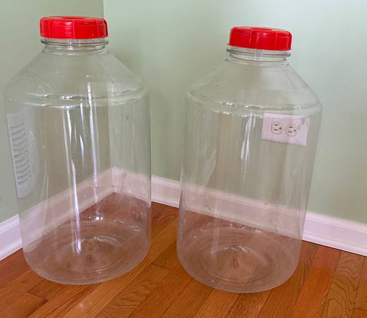7 Gallon Beer Fermentors - $40 (Libertyville)63471435164545120