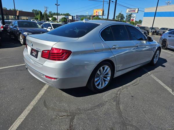2016 BMW 5 Series 528i xDrive - $17,850 (Pre-Owned Luxury)63617305227779124