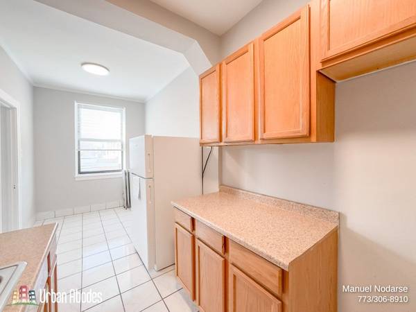 $1,595 / 1br - 700ft2 - Great 1 Bedroom, 1 Bath in Ravenswood, Available: Now (Ravenswood)64041646910722124