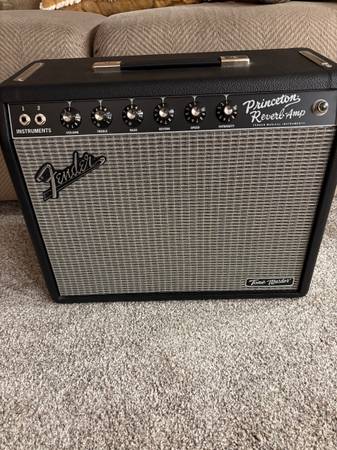 Fender Guitar Amplifier 1