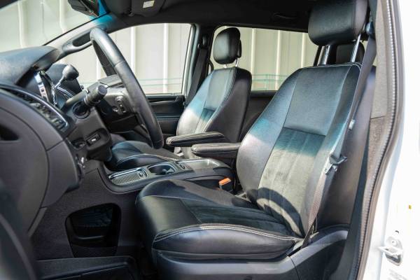 2014 Dodge Grand Caravan SXT 30th Anniv Minivan FWD V6 Clean Tilte - $7,00063619773808387124