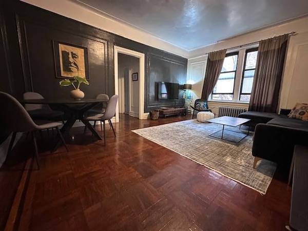 $900 / 2br - Apartamento de 2 dormitorios y 1 baño en alquiler - disponible opción de mes a mes - (compartido) (Brooklyn)63874850930307120