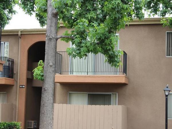$1,956 / 1br - 650ft2 - Laundry Facilities, Patio/Balcony, Extra Storage, Disposal (El Cajon)63663752681089121