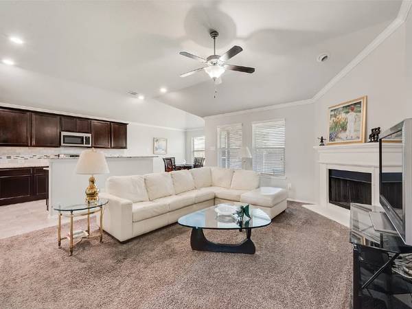 $2400.00 / 3br - 1860ft2 - For Rent – 3 Bed / 3 Bath Home in Mistletoe Hill ($2,400)63796578900609122