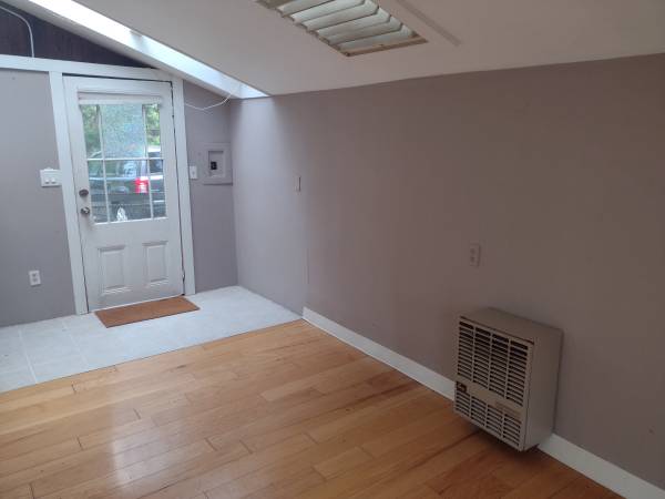 $1,700 / 1br - Studio Rental (santa rosa)63847325042051123