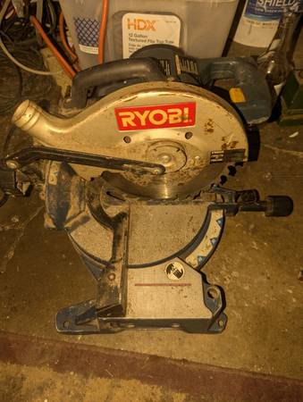 RYOBI 10" COMPOUND MITRE SAW 1