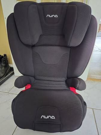 Nuna Aace Car Seat 1