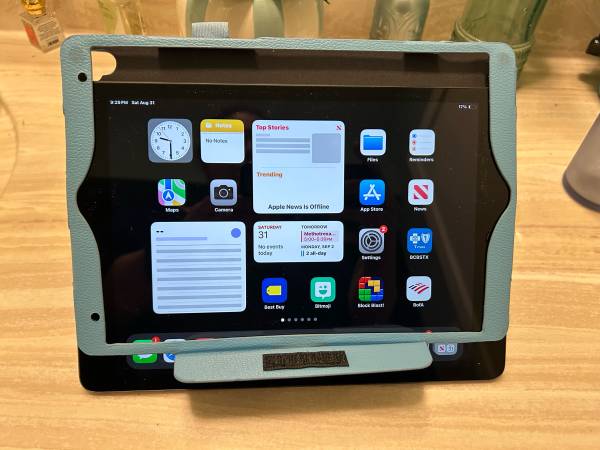 iPad 9th Gen – Excellent Condition – $250 OBO 1