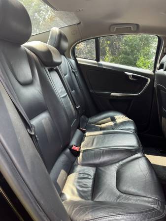 2013 Volvo S60 T5 Sedan 4D - $3,500 (Naugatuck)63470783902209124