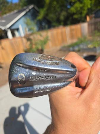 Golf pitching wedge 1