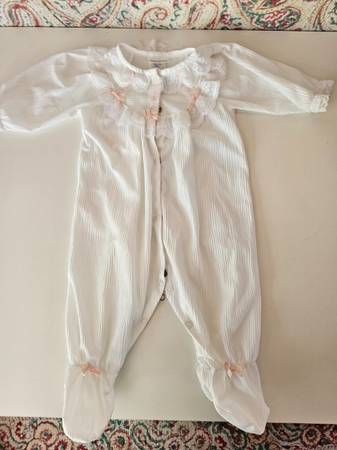 ONE PIECE NEWBORN OUTFIT 1