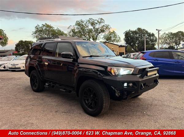 2017 Toyota 4Runner SR5    1