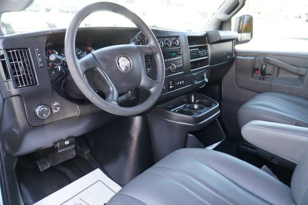 2020 Chevrolet EXPRESS G2500 G - Photo 5