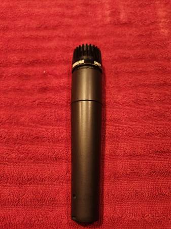 Shure SM 57 Microphone 1