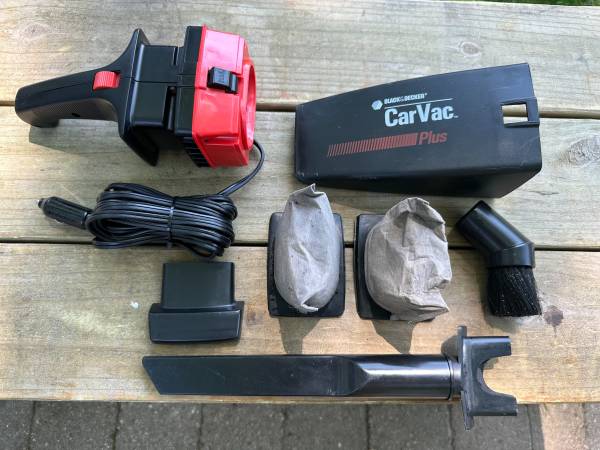 Black and Decker Car Vac Plus Vacuum With Accessories 12 Volt Corded 1