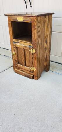 Excellent Solid Wood White Clad Nightstand/End Table 1