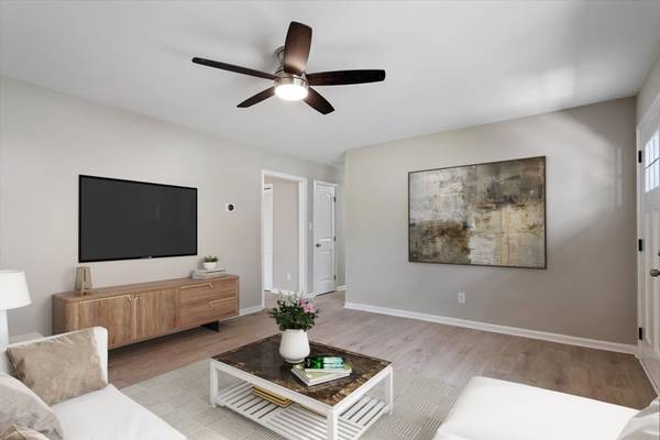 $300,000 / 3br - 1093ft2 - MEJORAS ~ Adorable Rancho con Plano Abierto y Luminoso ~ Patio ENORME (Garner)63685979681795123