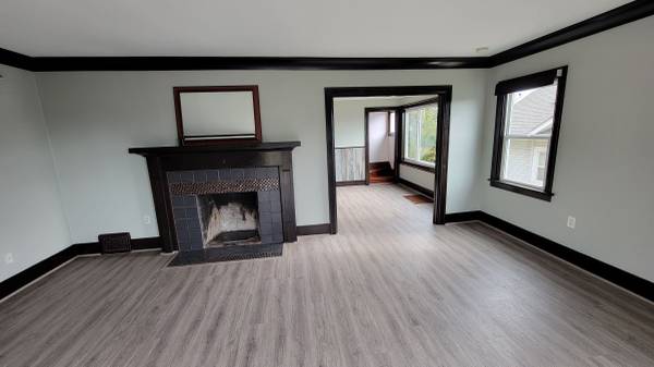 $760 / 8br - 160ft2 - Wallingford area! Walking distance to UW campus. (98105)64031136980867120