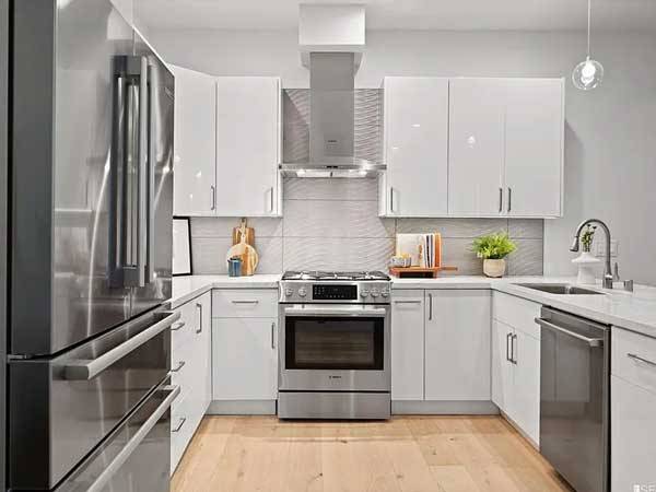 $1,100 / 2br - 1230ft2 - Updated 2BD/1BA unfurnished apartment. (San Francisco, CA)64045196140931123