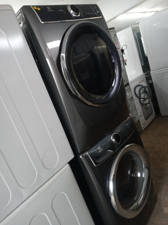 🌲Electrolux gray stackable front load washer and dryer set 1