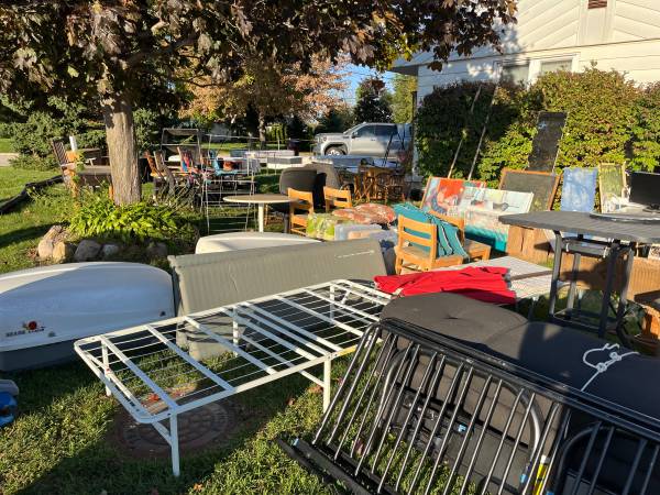 Yard sale photo