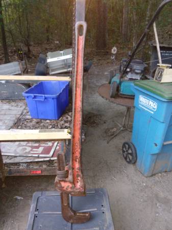 RIDGID 60" PIPE WRENCH 1