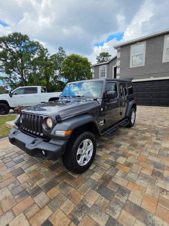 2020 Jeep Wrangler Sport 4x4/ clean car fax 1