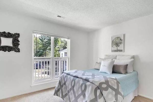 $1,474 / 1br - 900ft2 - Come tour our beautiful 1 bed, 1 bath! Full size washer and dryer! (Richmond)64027111829890121
