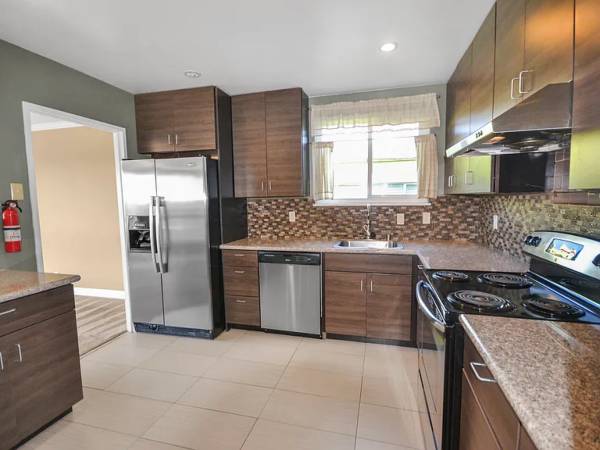 $4,095 / 3br - 3br 2 baños remodelado (Daly City)63826176581249123