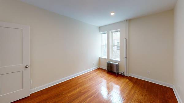 $2,595 / 1br - ▶¡SIN COMISIÓN! 1 dormitorio 1 baño. ¡AMIGABLE CON GATOS! CALEFACCIÓN Y AGUA CALIENTE INCLUIDAS (Brighton)63809989465731124