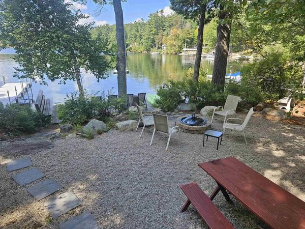 $182 / 3br - Great docking system with 104 feet of waterfront with western exposure (Meredith, NH)63931790931075121