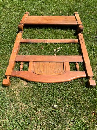 Solid Maple Twin size Bed 1