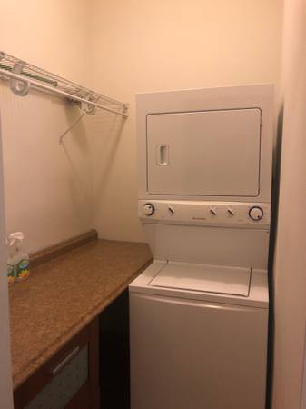 $1,900 / 2br - Evanston/Northwestern luxury apartment (Evanston-  FREE HEATED GARAGE PARKING)63959879480835124